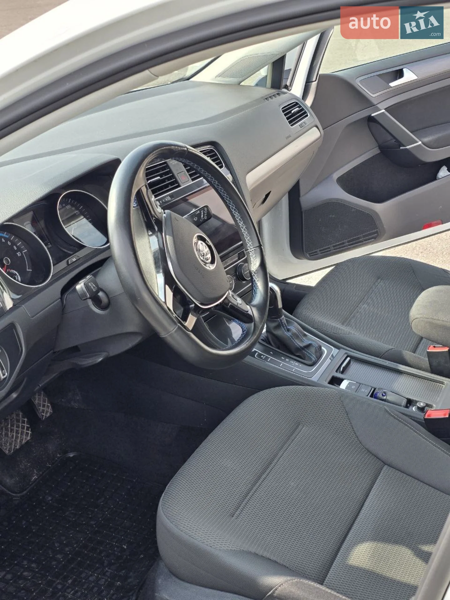2020 Volkswagen Golf - мініатюра 15