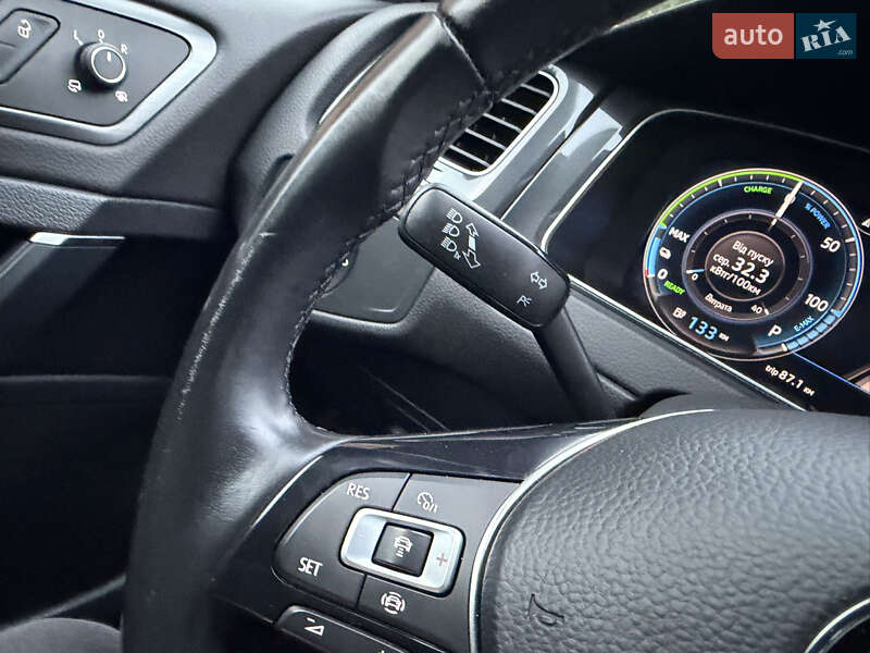 Хэтчбек Volkswagen e-Golf 2019 в Ровно