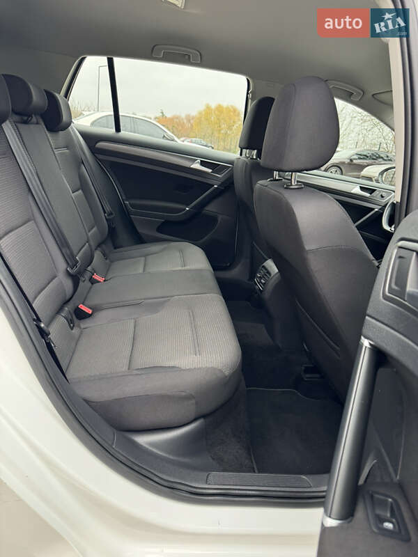 Хэтчбек Volkswagen e-Golf 2019 в Луцке