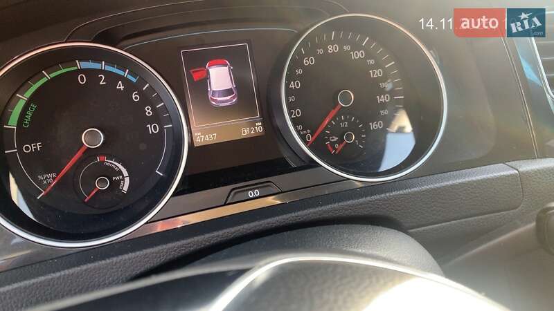 Хэтчбек Volkswagen e-Golf 2018 в Хмельницком фото 30 Хэтчбек Volkswagen e-Golf 2018 в Хмельницком