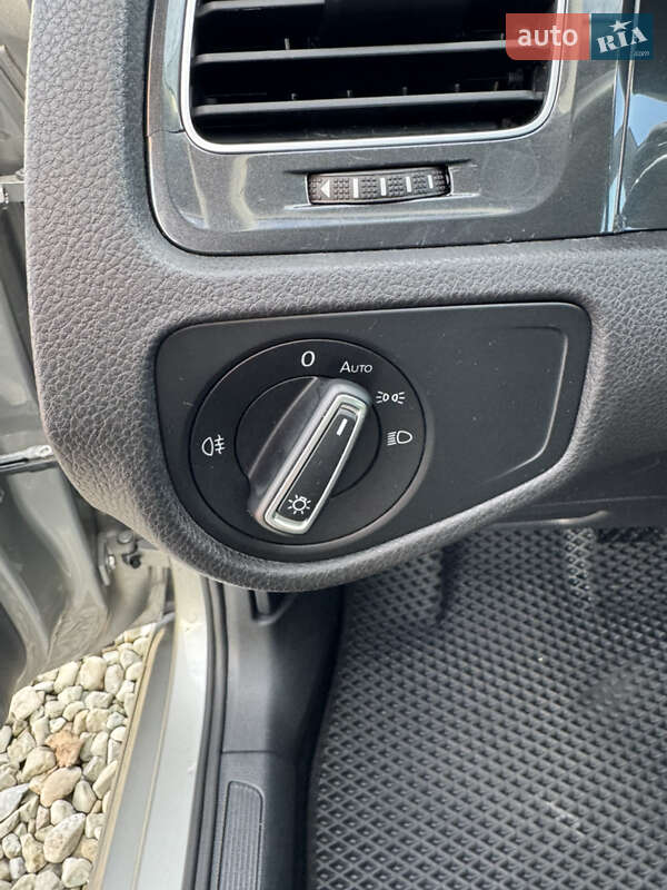 Хэтчбек Volkswagen e-Golf 2018 в Ивано-Франковске