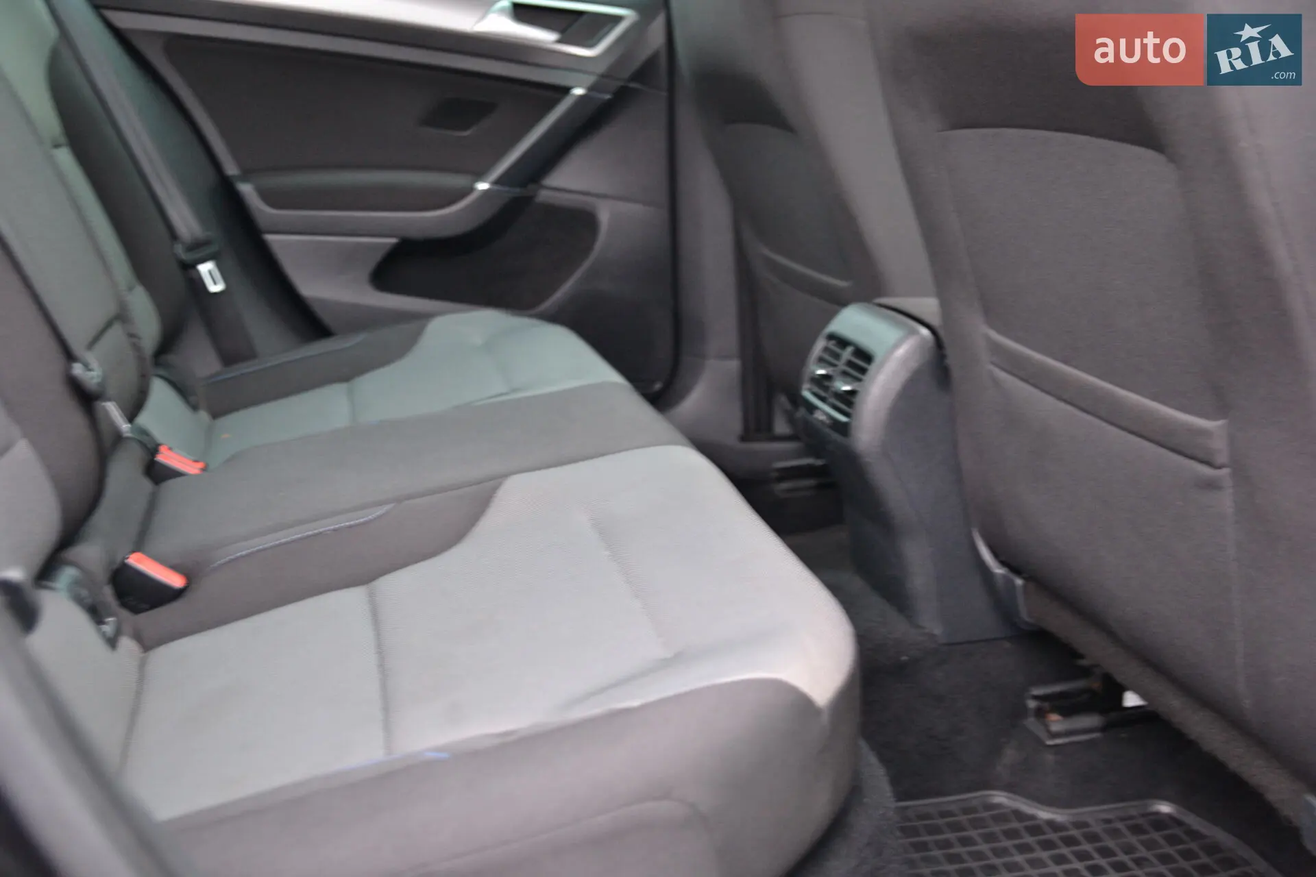 2016 Volkswagen Golf - мініатюра 21
