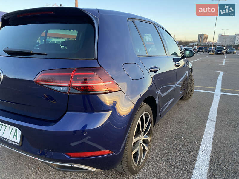 Хэтчбек Volkswagen e-Golf 2018 в Львове