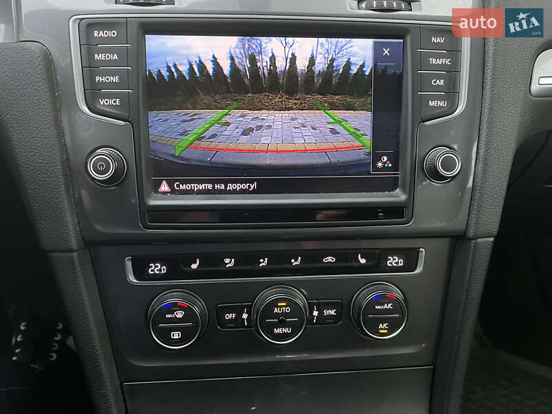 Хэтчбек Volkswagen e-Golf 2015 в Львове