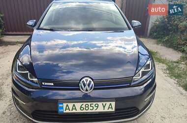 Хэтчбек Volkswagen e-Golf 2015 в Киеве