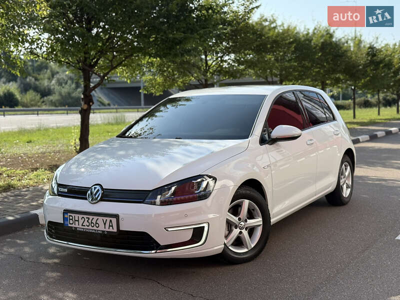 Хэтчбек Volkswagen e-Golf 2014 в Киеве