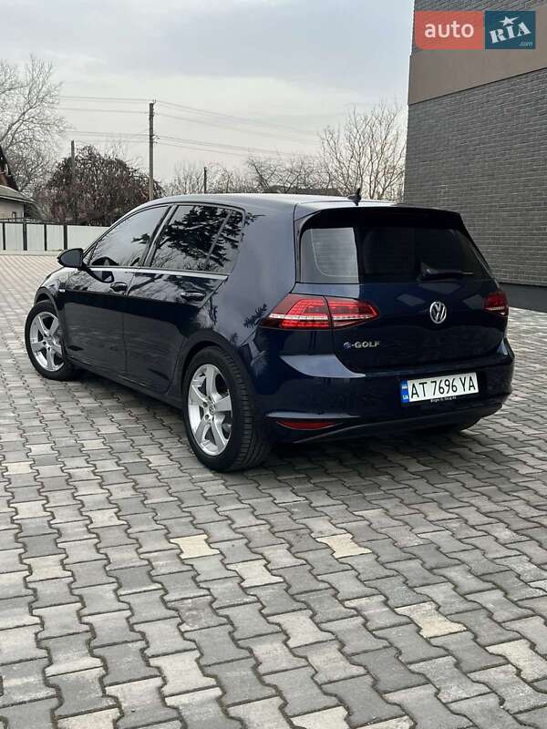 Хетчбек Volkswagen e-Golf 2015 в Косові фото 3 Хетчбек Volkswagen e-Golf 2015 в Косові