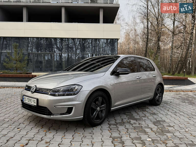 Хэтчбек Volkswagen e-Golf 2015 в Тернополе