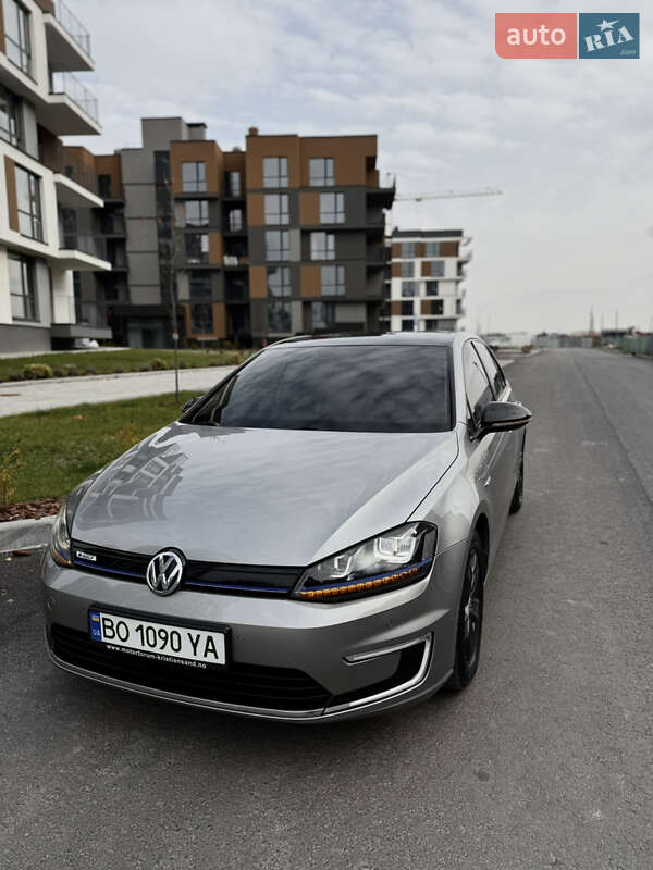 Хэтчбек Volkswagen e-Golf 2015 в Тернополе