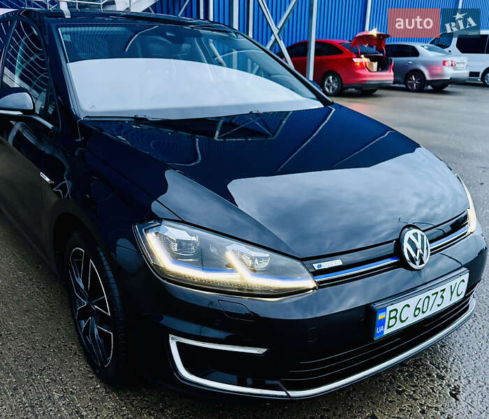 Хетчбек Volkswagen e-Golf 2018 в Львові