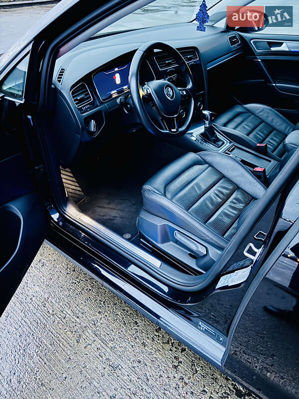 Хетчбек Volkswagen e-Golf 2018 в Львові