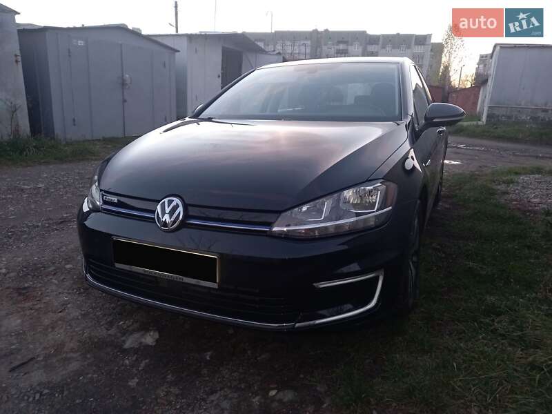 Хэтчбек Volkswagen e-Golf 2018 в Дрогобыче
