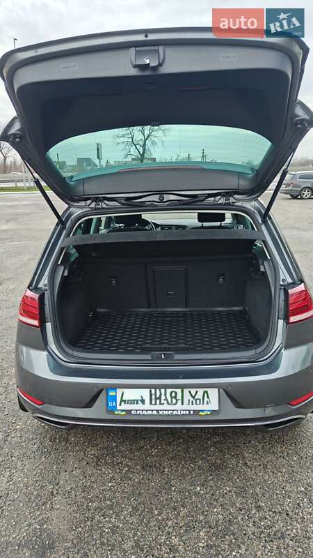 Хэтчбек Volkswagen e-Golf 2018 в Глевахе