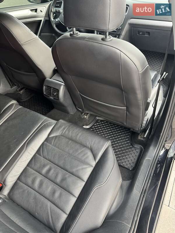 Хетчбек Volkswagen e-Golf 2016 в Бердичеві фото 7 Хетчбек Volkswagen e-Golf 2016 в Бердичеві