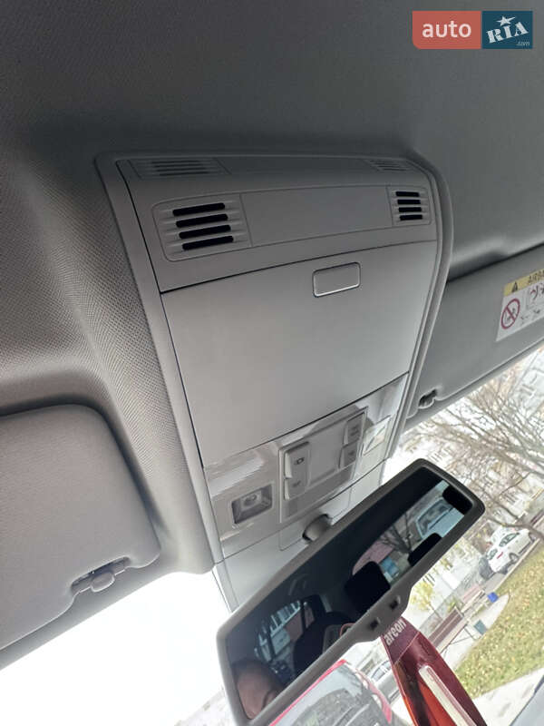 Хетчбек Volkswagen e-Golf 2015 в Кропивницькому