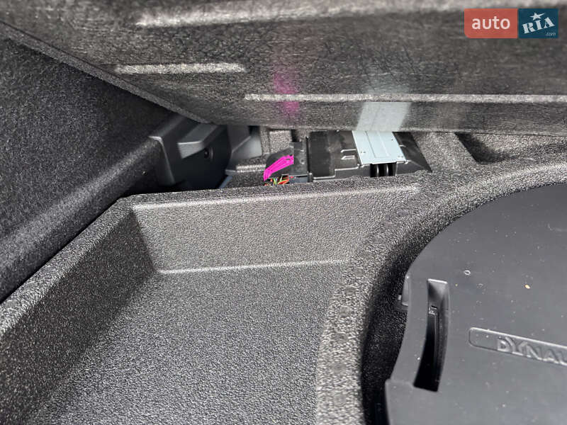 Хетчбек Volkswagen e-Golf 2015 в Кропивницькому