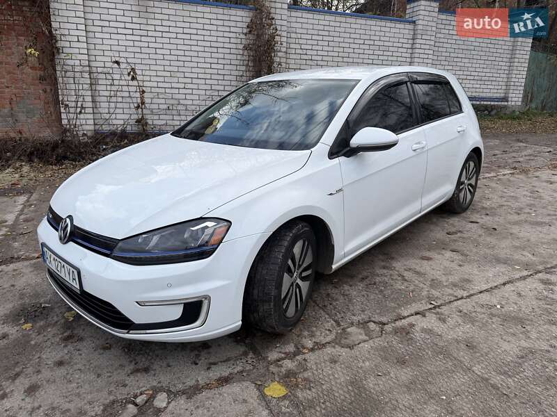 Хэтчбек Volkswagen e-Golf 2015 в Харькове