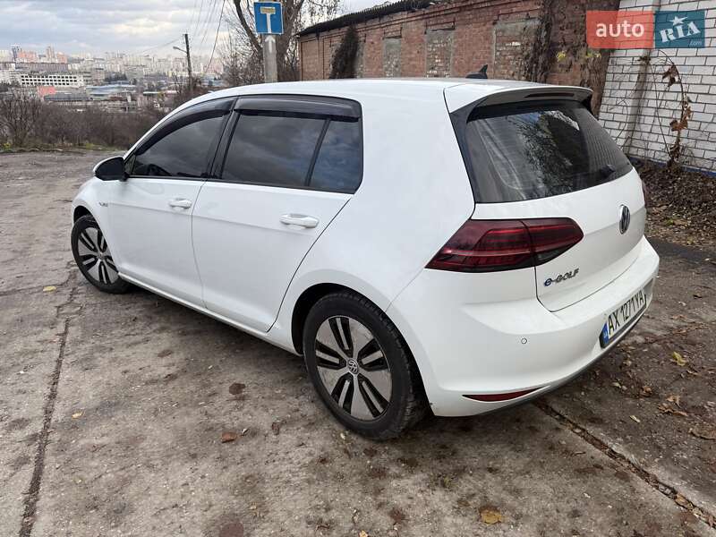 Хэтчбек Volkswagen e-Golf 2015 в Харькове