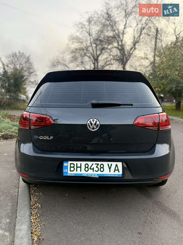 Хетчбек Volkswagen e-Golf 2016 в Одесі