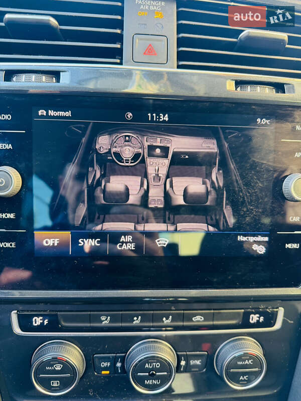 Хетчбек Volkswagen e-Golf 2019 в Іршаві фото 35 Хетчбек Volkswagen e-Golf 2019 в Іршаві