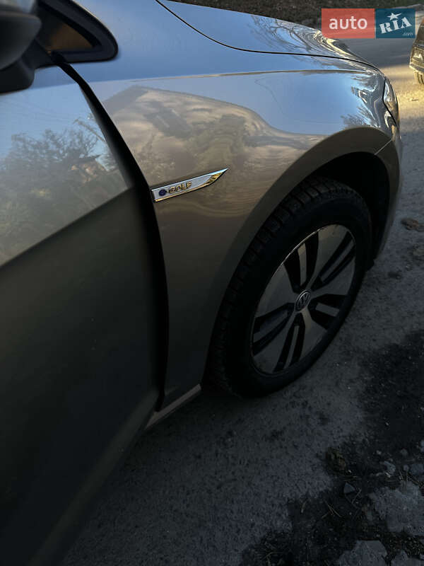 Хетчбек Volkswagen e-Golf 2019 в Львові фото 8 Хетчбек Volkswagen e-Golf 2019 в Львові