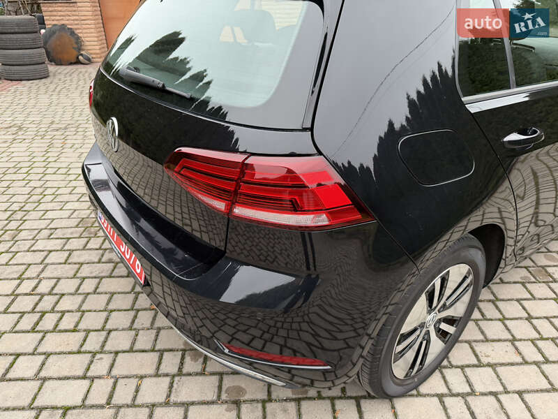 Хэтчбек Volkswagen e-Golf 2018 в Ровно