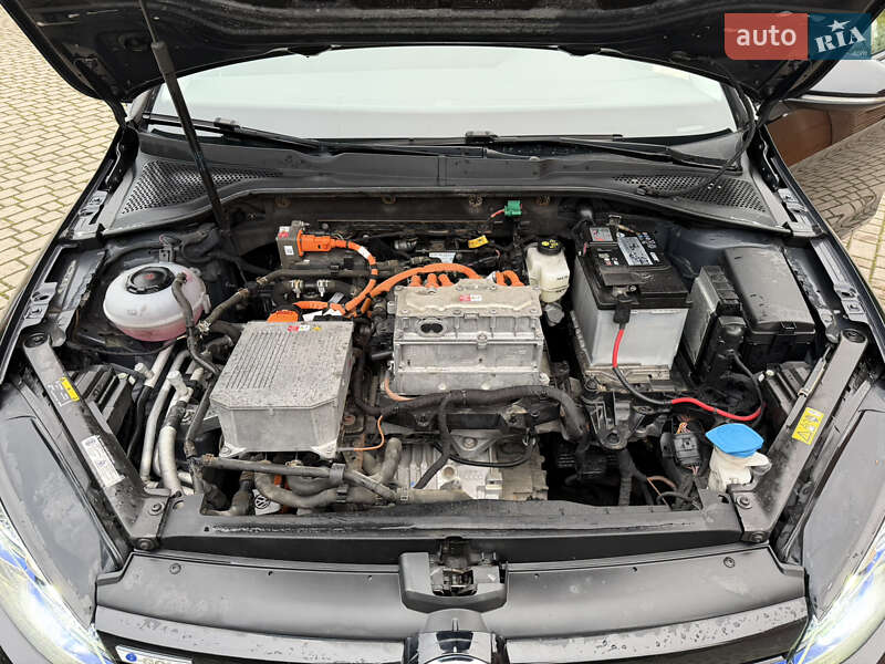 Хэтчбек Volkswagen e-Golf 2018 в Ровно