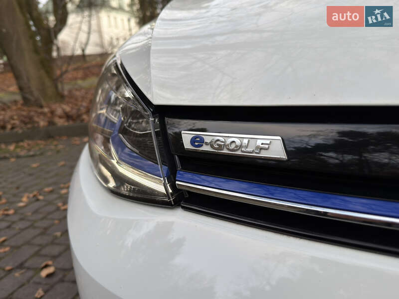 Хэтчбек Volkswagen e-Golf 2017 в Львове