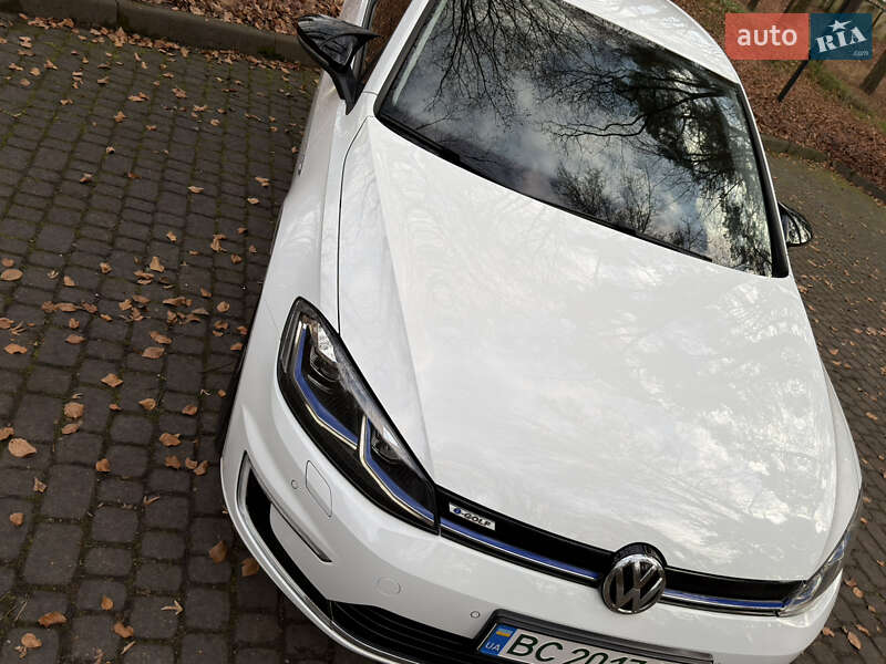 Хэтчбек Volkswagen e-Golf 2017 в Львове