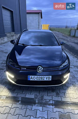Хэтчбек Volkswagen e-Golf 2015 в Ужгороде