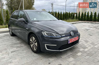 Хэтчбек Volkswagen e-Golf 2015 в Львове