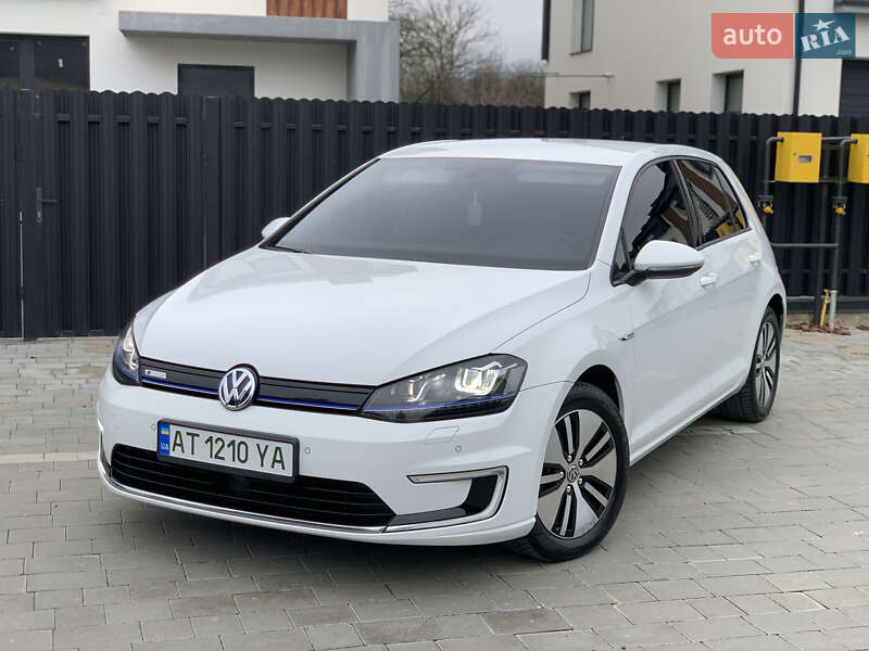Хэтчбек Volkswagen e-Golf 2015 в Ивано-Франковске