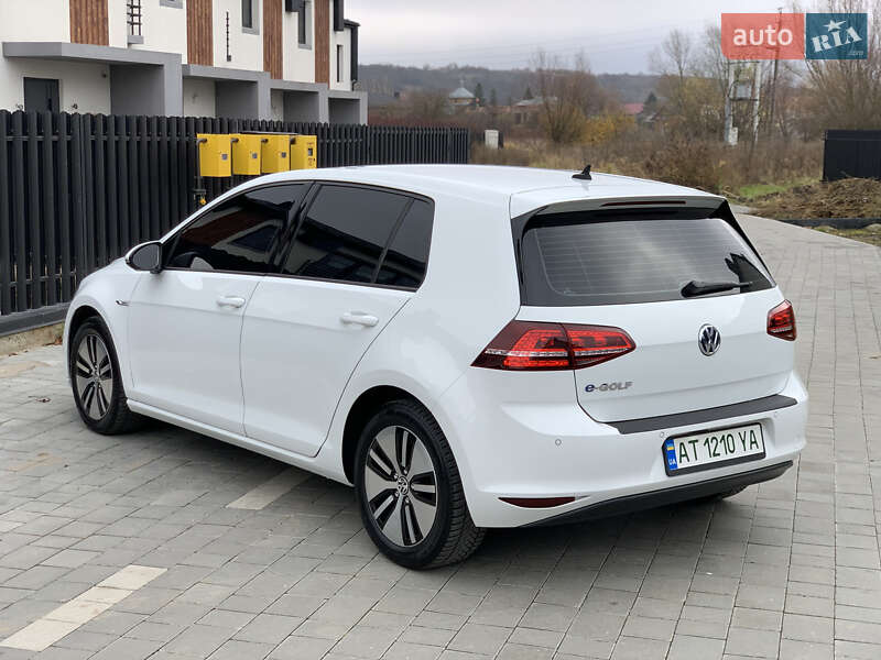 Хэтчбек Volkswagen e-Golf 2015 в Ивано-Франковске