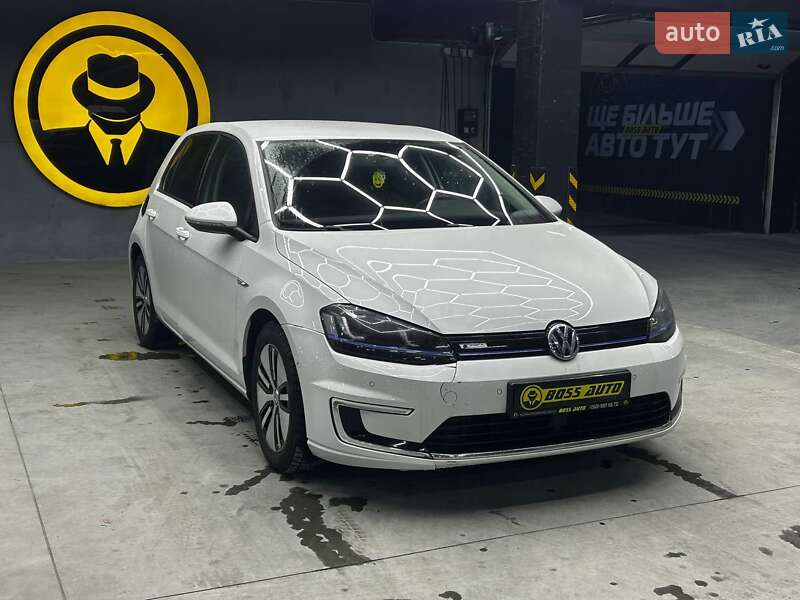 Volkswagen e-Golf 2015