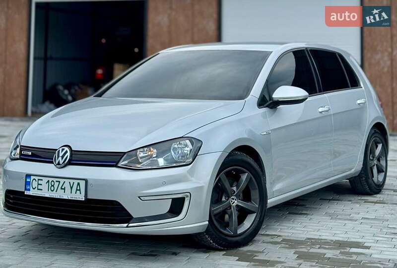 Volkswagen e-Golf 2015