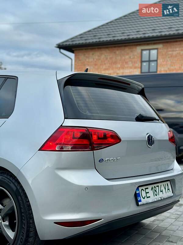 Хетчбек Volkswagen e-Golf 2015 в Чернівцях фото 20 Хетчбек Volkswagen e-Golf 2015 в Чернівцях