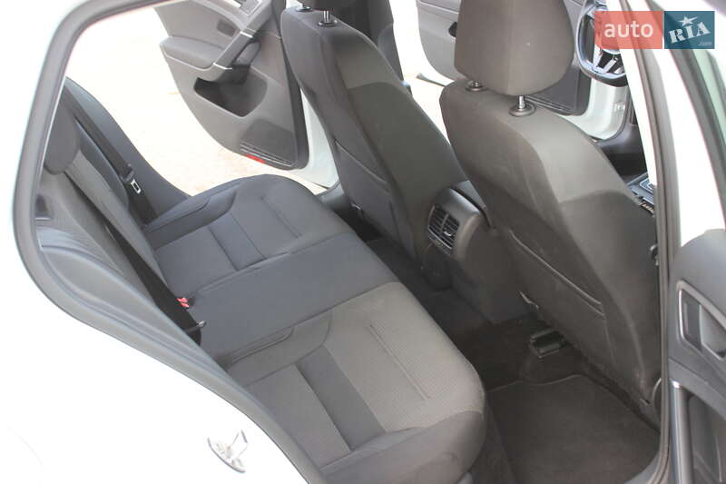 Хэтчбек Volkswagen e-Golf 2020 в Днепре