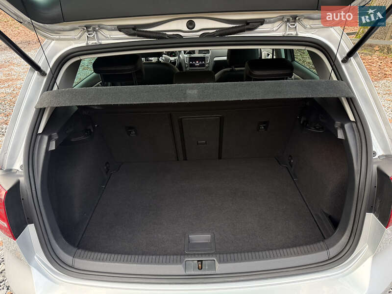 Хэтчбек Volkswagen e-Golf 2016 в Бродах фото 38 Хэтчбек Volkswagen e-Golf 2016 в Бродах