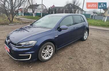 Хэтчбек Volkswagen e-Golf 2017 в Каменец-Подольском