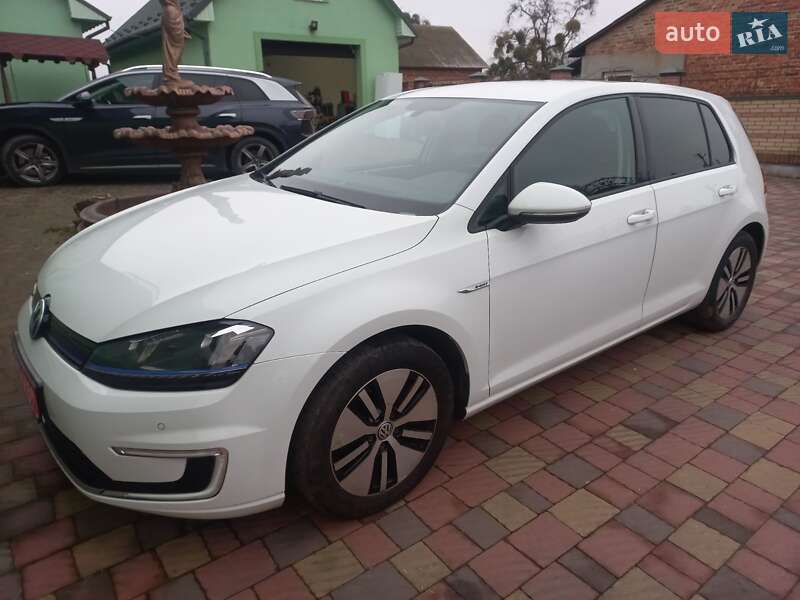 Volkswagen e-Golf 2015 Volkswagen e-Golf 2015