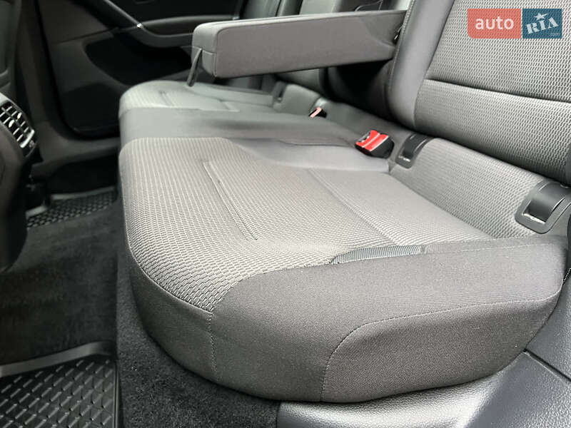 Хэтчбек Volkswagen e-Golf 2018 в Львове