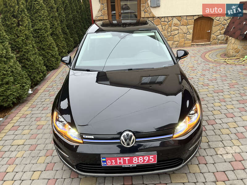Хэтчбек Volkswagen e-Golf 2018 в Львове