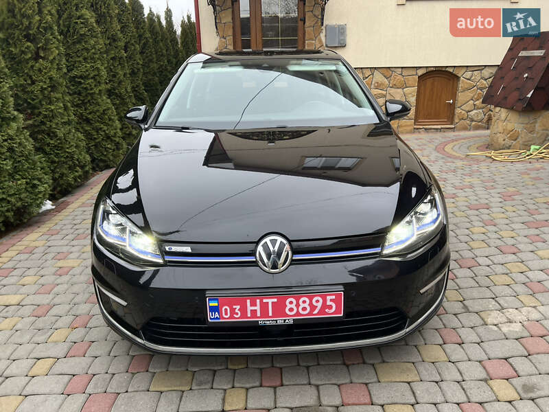 Хэтчбек Volkswagen e-Golf 2018 в Львове