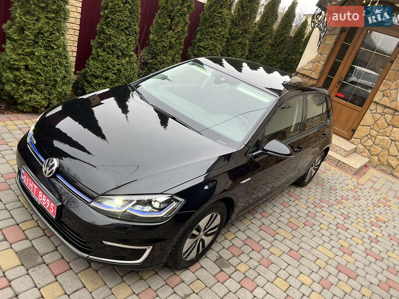 Хэтчбек Volkswagen e-Golf 2018 в Львове