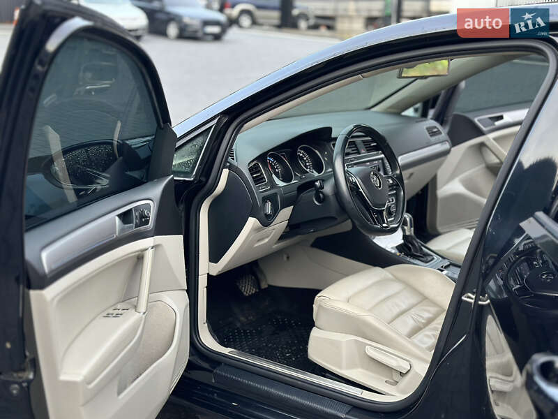 Хэтчбек Volkswagen e-Golf 2015 в Мукачево фото 13 Хэтчбек Volkswagen e-Golf 2015 в Мукачево