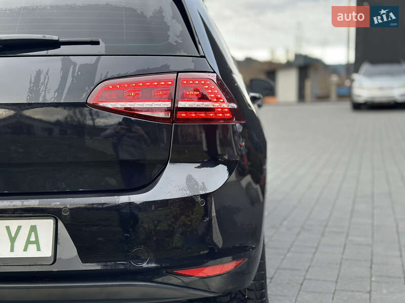 Хэтчбек Volkswagen e-Golf 2015 в Мукачево фото 18 Хэтчбек Volkswagen e-Golf 2015 в Мукачево