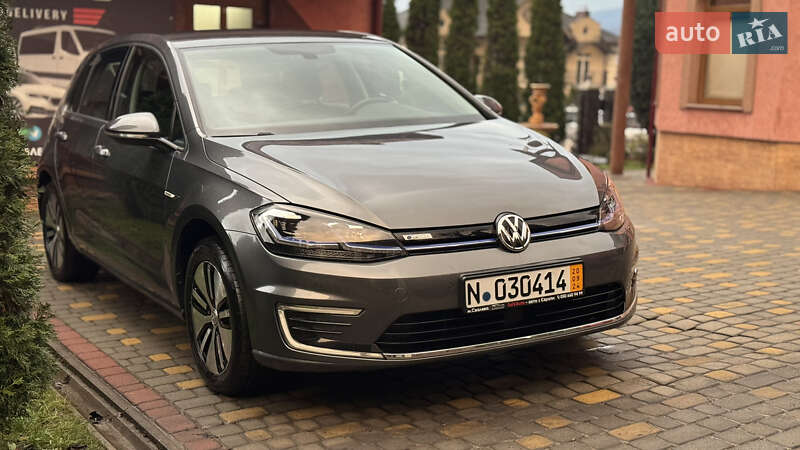 Volkswagen e-Golf 2021 Volkswagen e-Golf 2021