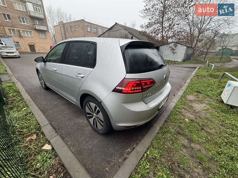 Хэтчбек Volkswagen e-Golf 2016 в Харькове