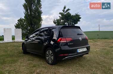 Хэтчбек Volkswagen e-Golf 2017 в Житомире