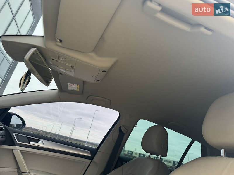 Хэтчбек Volkswagen e-Golf 2015 в Тернополе фото 71 Хэтчбек Volkswagen e-Golf 2015 в Тернополе